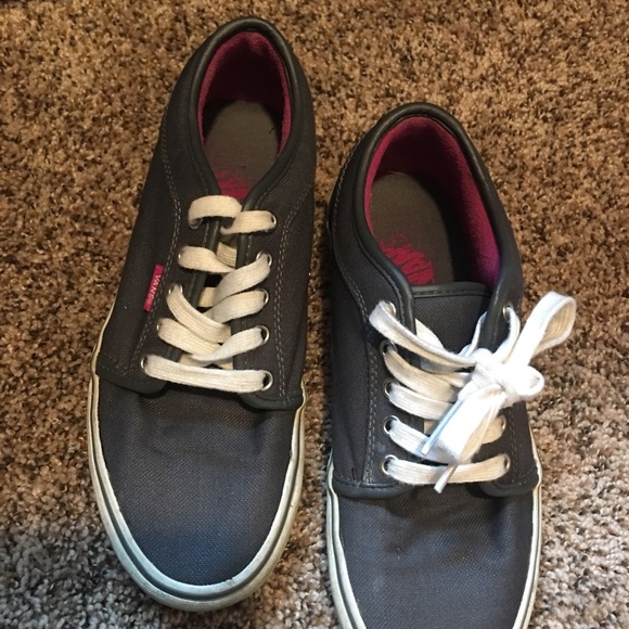 Vans - Picture 2 of 3